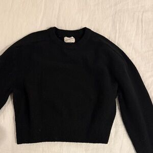 Universal Thread Black Crew Neck Sweater